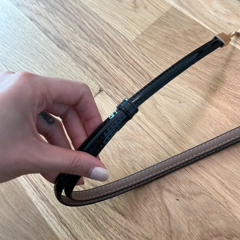 Gold patent leather black adjustable belt - Image 4