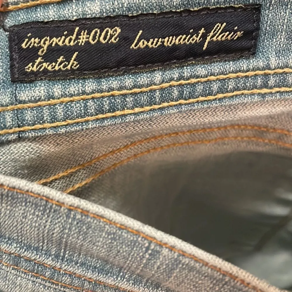 Citizens of Humanity Ingrid #002 Low waist flare distressed light wash - Image 4