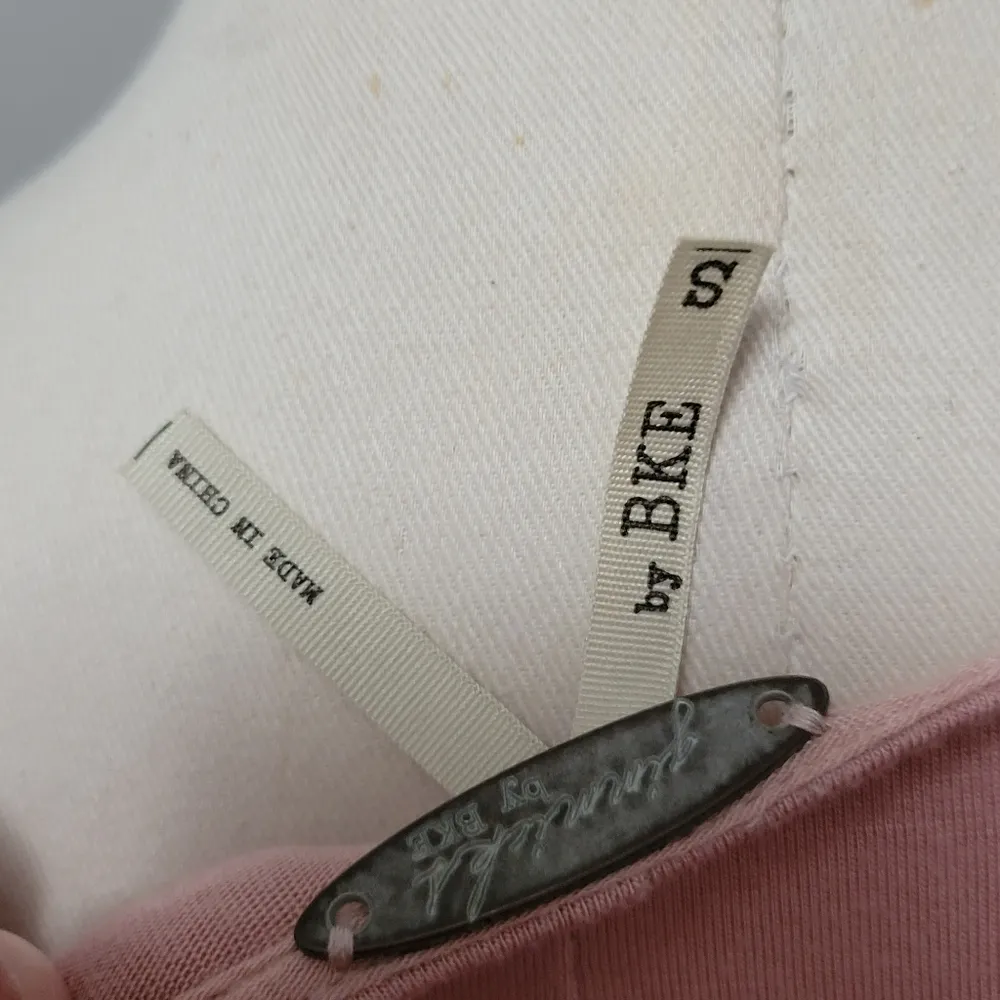 gimmicks by bke blush crepe embroidered tunic top size small - Image 8