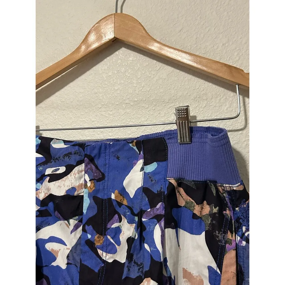 NEW Free People Mesmerize Me Print Cargo Pants Size Medium Purple Camo Wide Leg - Image 6