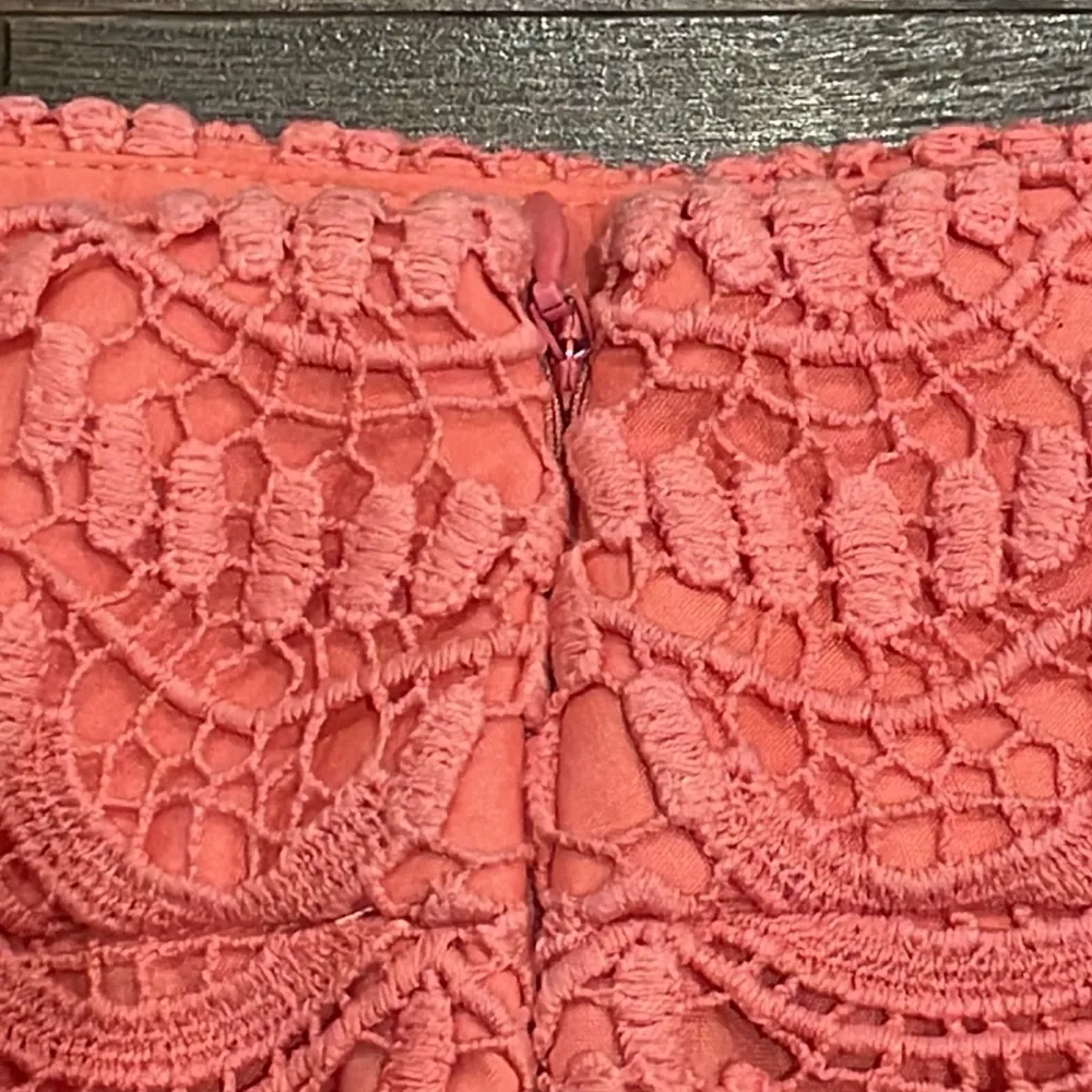 LOFT Pink Crochet Shorts - Size 00 - Image 5