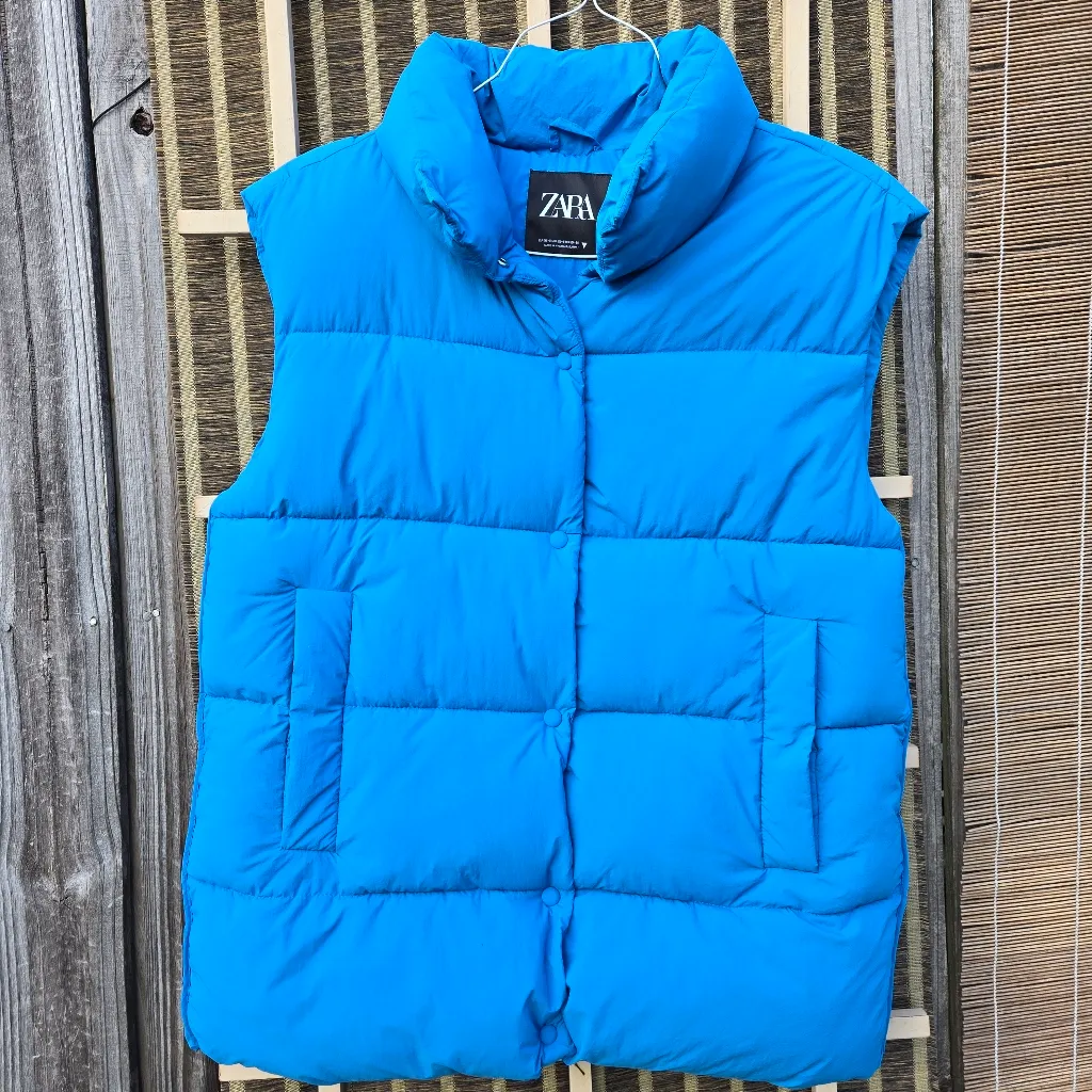 NEW Zara Water Resistant Oversized Puffer Vest. Blue size XS-S - Image 2