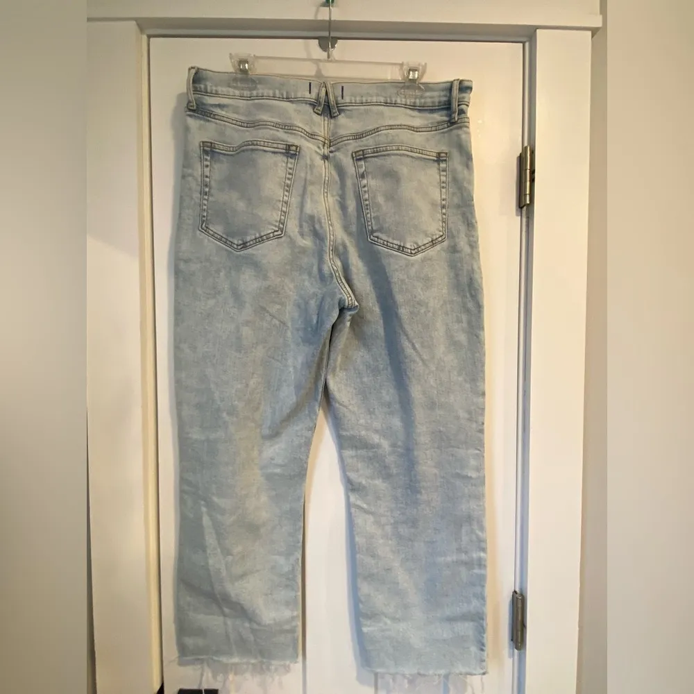 NWOT Studio Blue Straight Leg Jeans Size 32 - Image 2