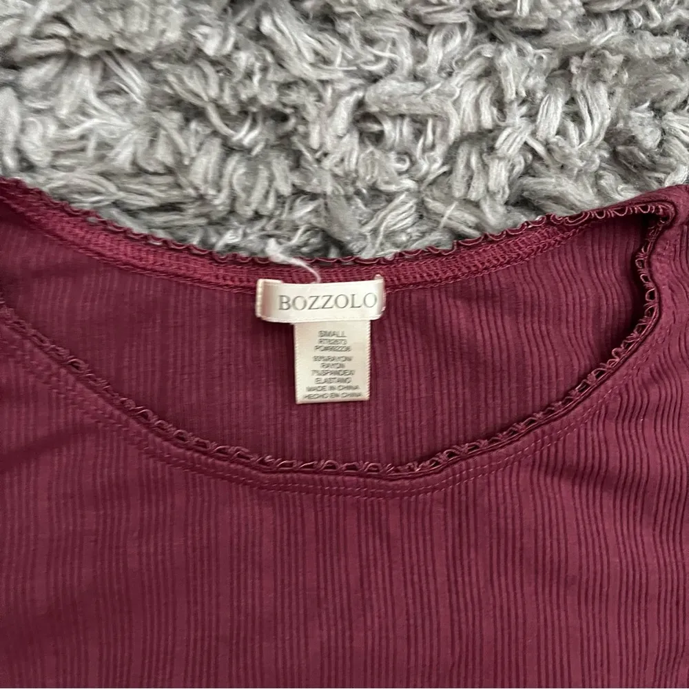 Bozzolo pinkish magenta cropped ribbed t shirt size small - Image 2