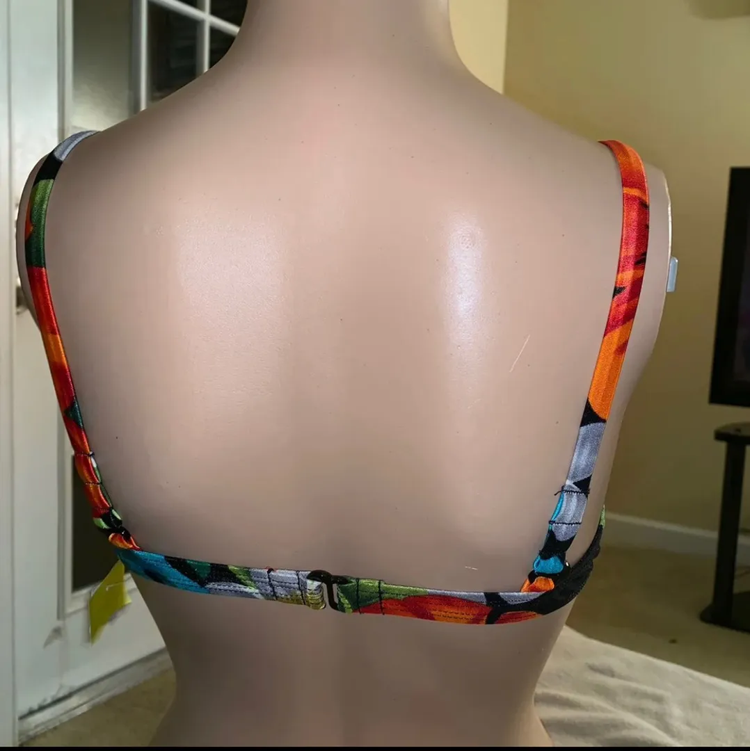 Push Up Underwire Unlined Bikini Top - Image 5