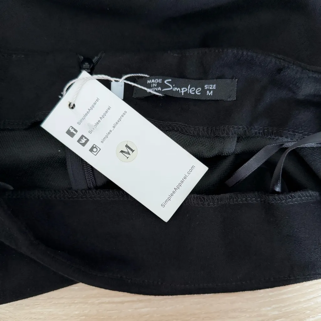 Simplee Medium NEW Black Mini Skirt Slit Cut Side Tie - Image 5