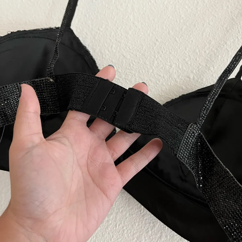 NWT Say What? Black Sequin Rhinestone Embellished Bralette Bra Top Size Medium - Image 4