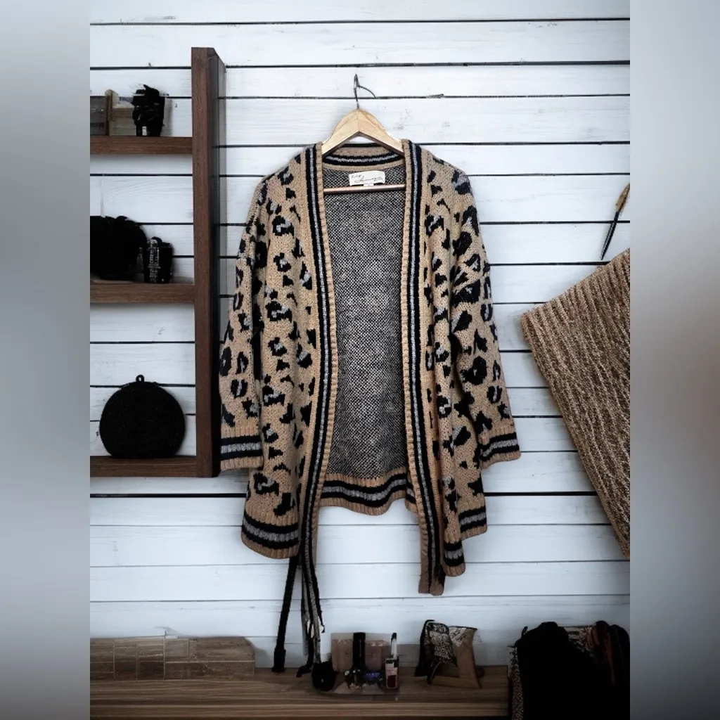Vintage Havana Leopard Print Cardigan - Image 2