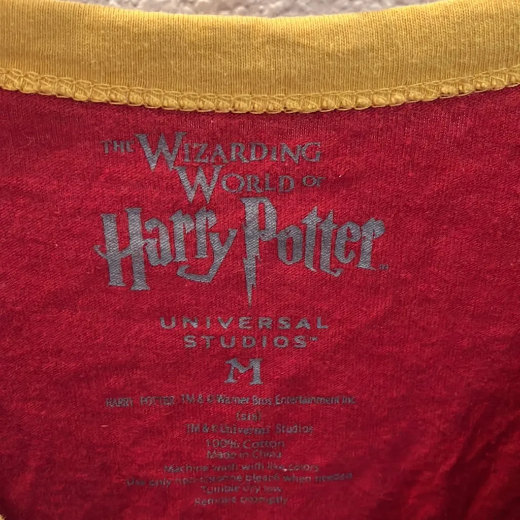 FINAL MARKDOWN Universal studios Harry Potter tee medium - Image 3