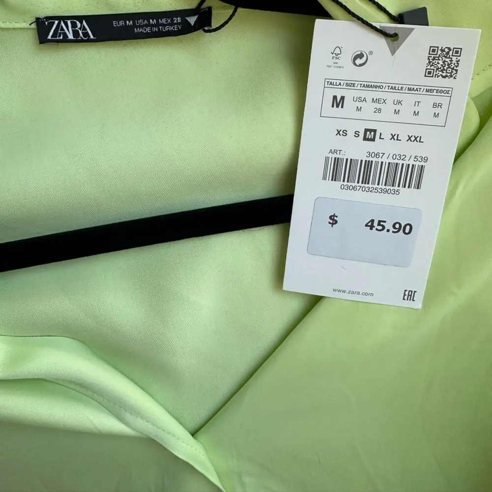 NWT  Top size M - Image 3