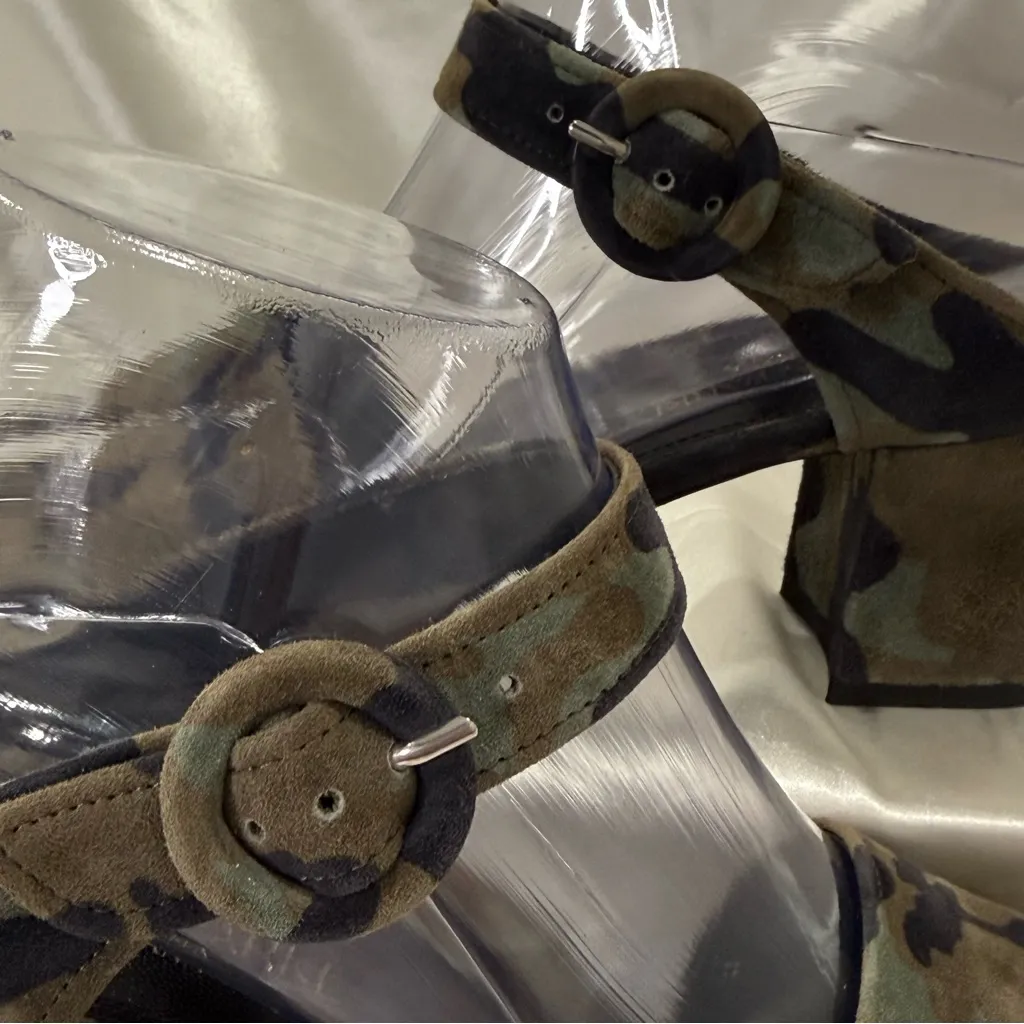 Marion Parke Lora Heeled Sandals Size 37/7 Green Camo Suede Block Heel Chic Edgy - Image 9