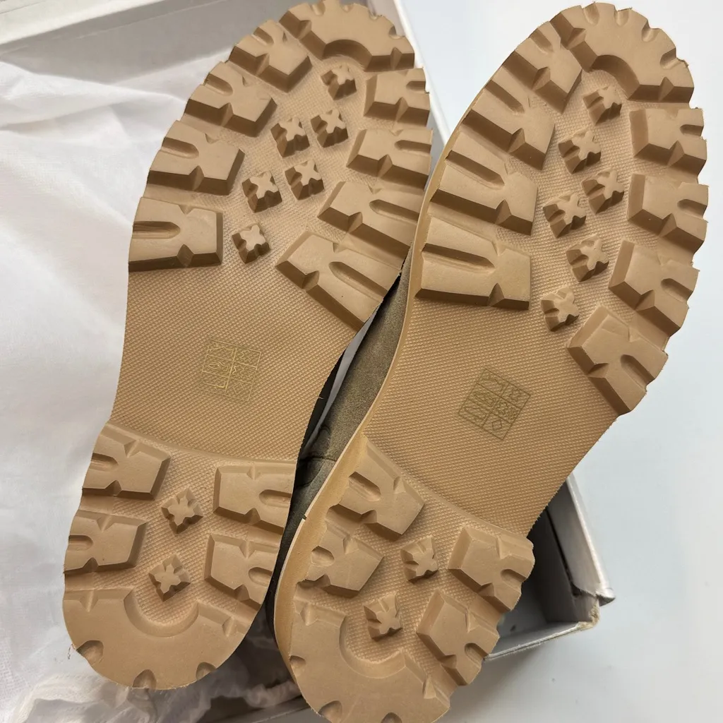 Journee Signature Women's Genuine Leather Chelsea Boots- Size 8.5 - Image 7