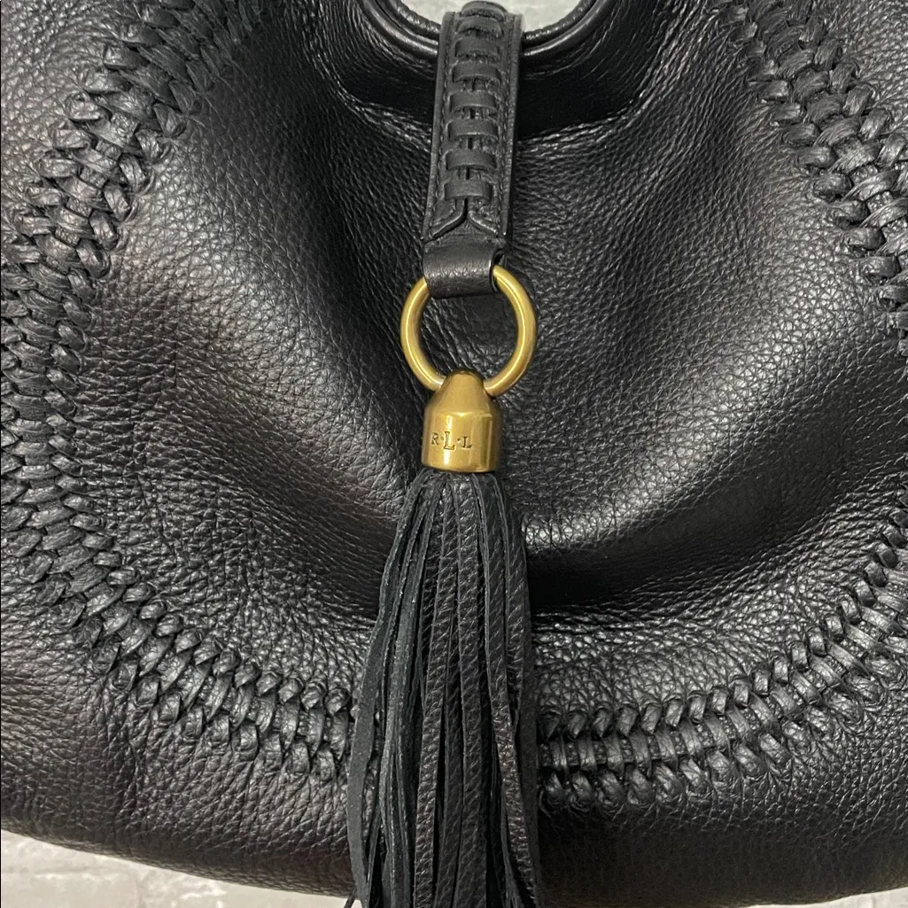 Lauren Ralph Lauren Black leather shoulder bag with a tassel - Image 3