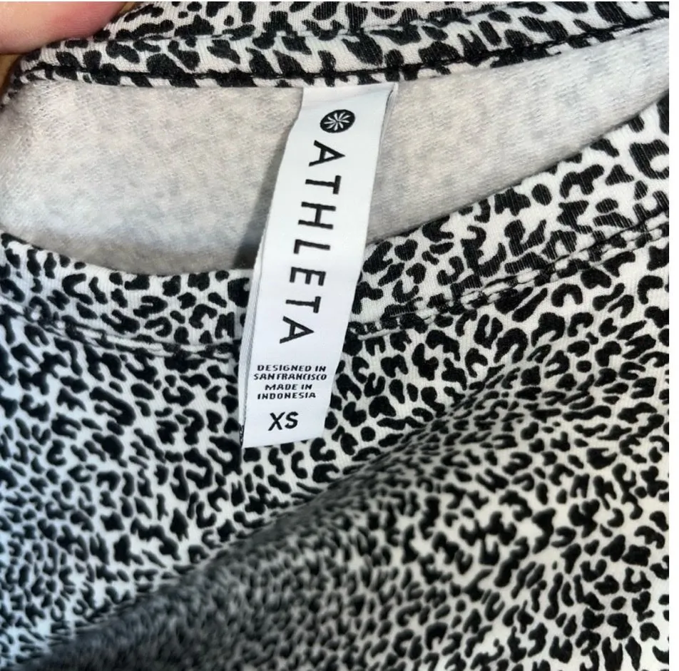 Athleta Micro Cheetah Black/ Seasalt Balance Pullover Sweatshirt XS - Image 6