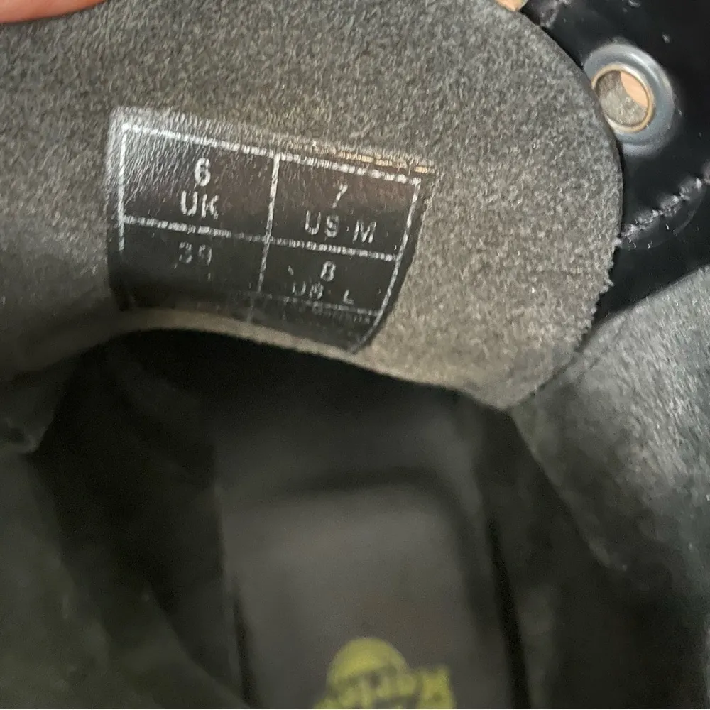 Dr. Martens 1460 Women's Smooth Leather Lace Up Boots Size 7 - Image 11