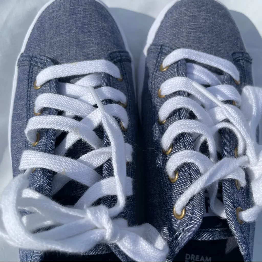 Keds Denim Blue Sneakers with White Laces - Image 7