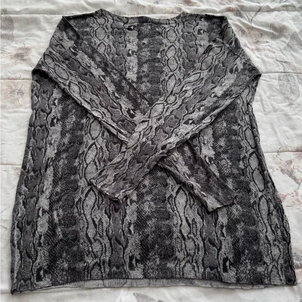 Joie Cienna python wool cashmere blend animal print sweater, size M snakeskin - Image 12