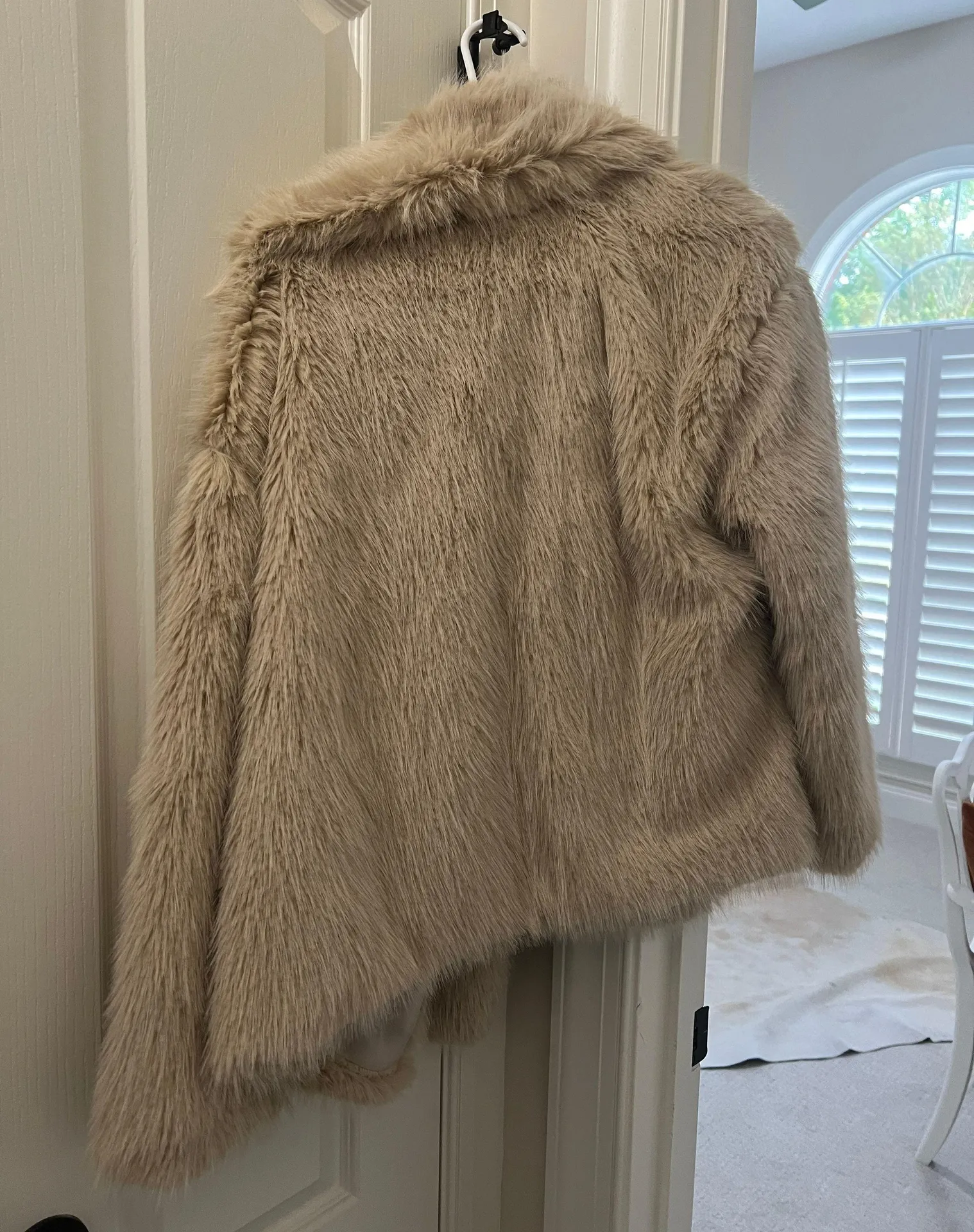 These Three Boutique Faux Fur Jacket Large - Image 8