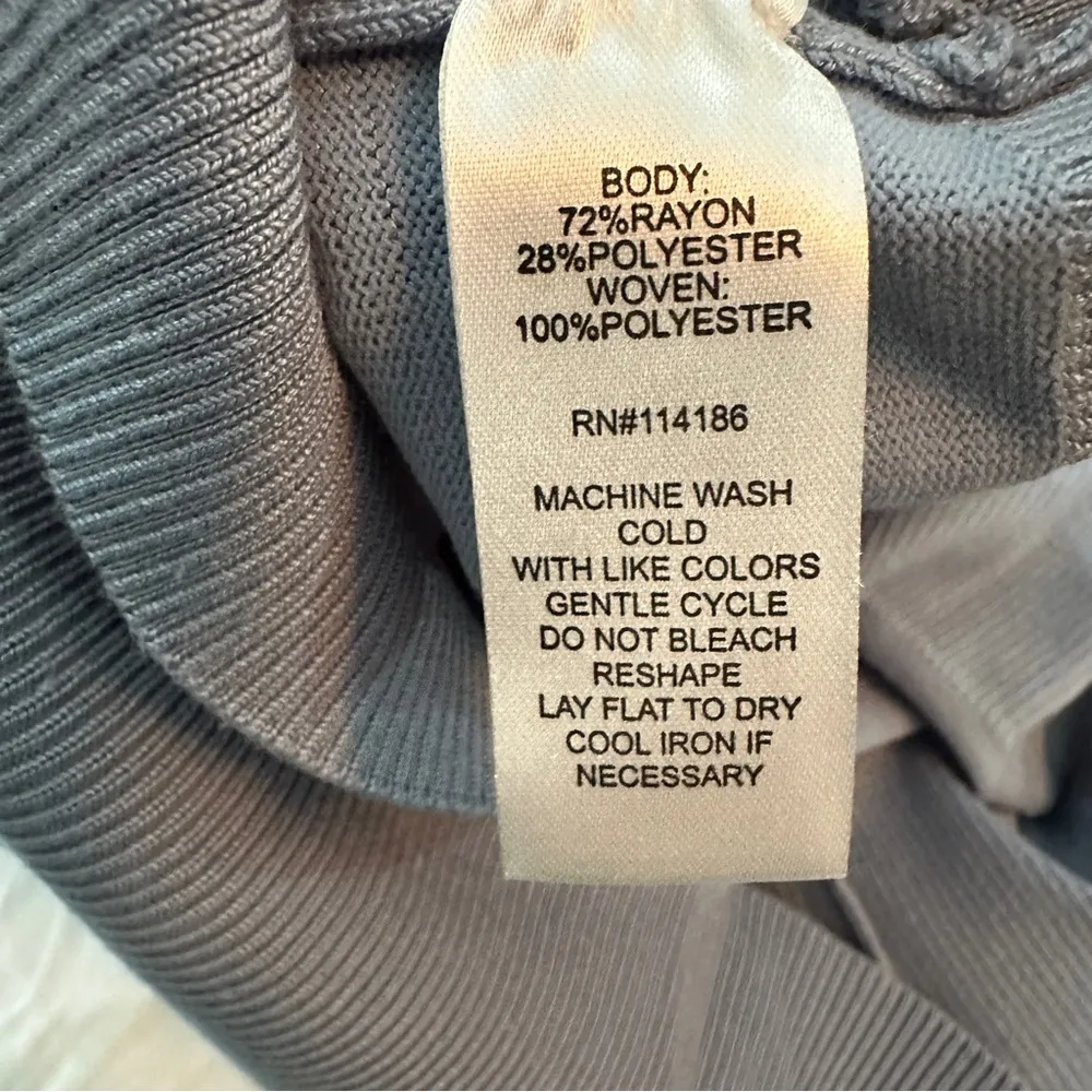 89th + Madison Ashleigh Faux Wrap Sweater Paisley Chiffon Sleeve Size Small NWT Gray - Image 12