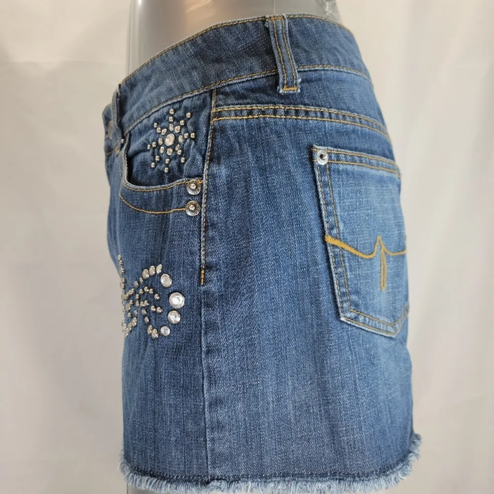 Jordache Blue Denim Mini Skirt with Rhinestone Accents and Raw Hem Size 3/4 - Image 7