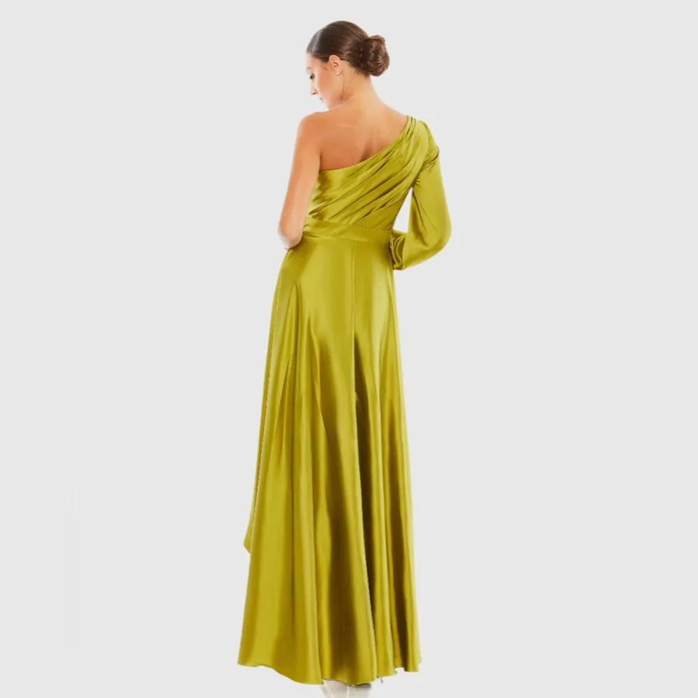 Mac Duggal Green High Low One Shoulder Flowy Gown, Size 8, $258 - Image 3