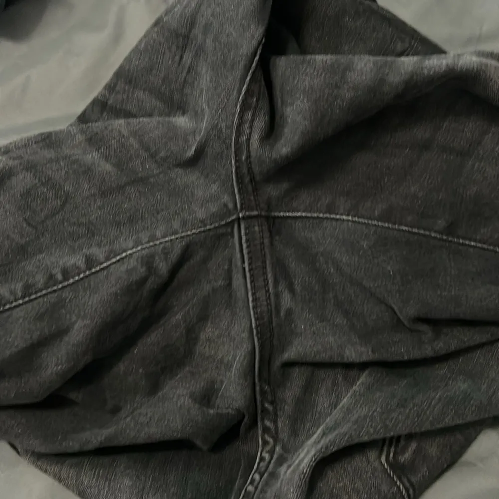 Judy Blue Black Wash Skinny Fit Capri Size 16W - Image 5