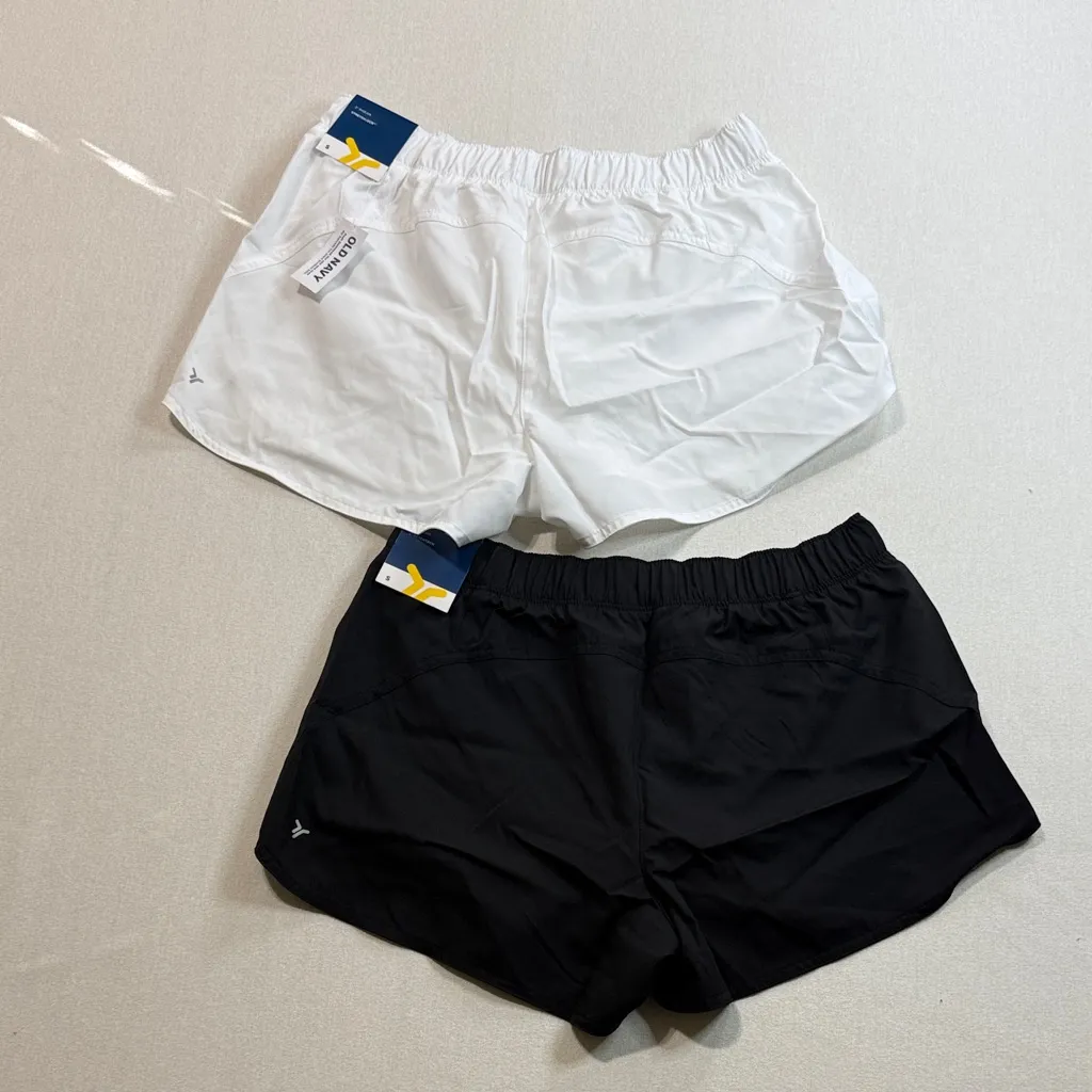 Old Navy Women's Athletic Shorts in Classic Black and White - Image 2