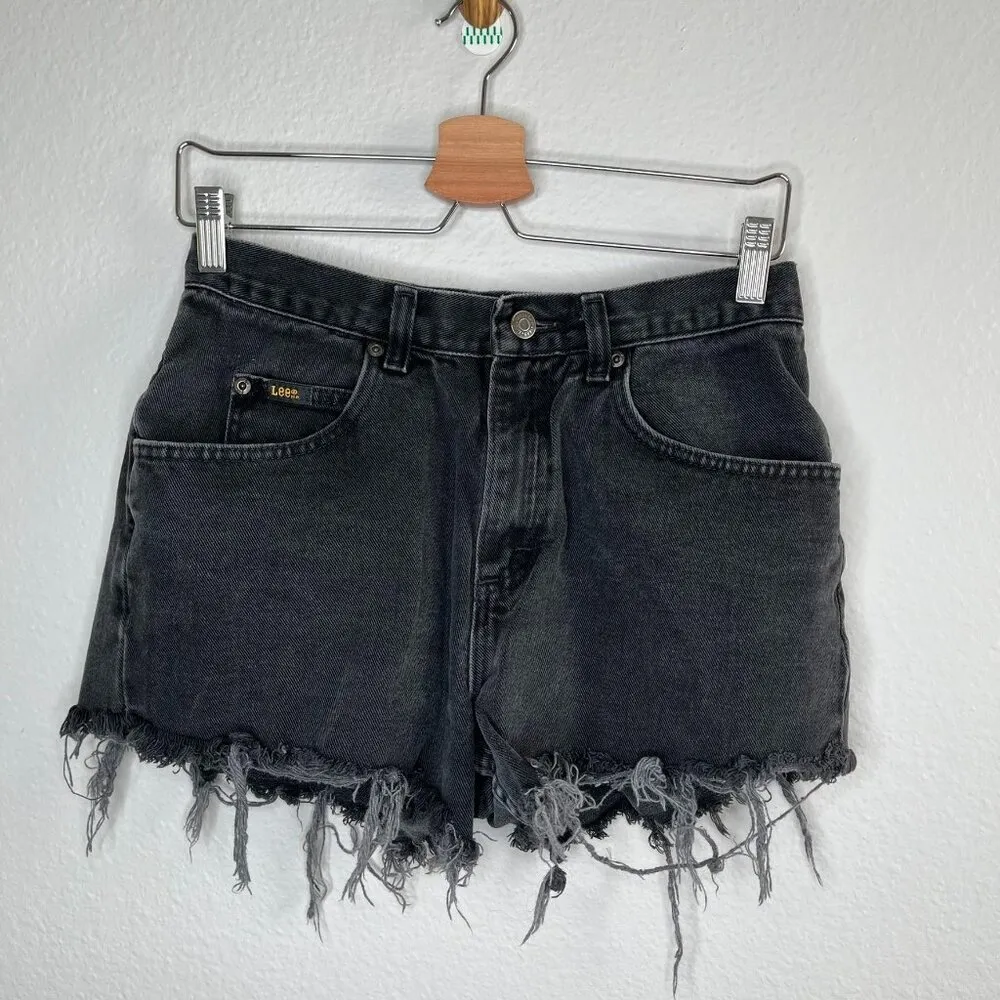 Vintage Lee High-Waisted Black Denim Cutoff Shorts With Distressed Hem Size 6/28 - Image 5
