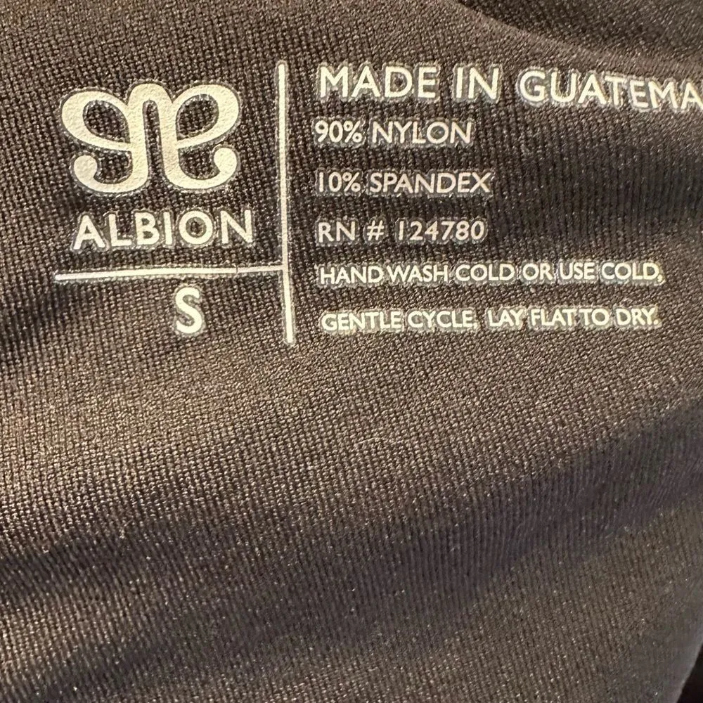 Albion Fit Black and Blue Floral Peplum Tankini Swim Suit Top size Small - Image 10