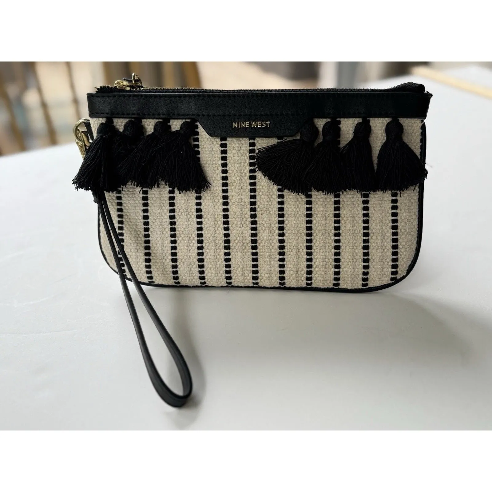 Nine West The Astoria Tasseled Wristlet Cream Black Preppy Resort Sorority - Image 2