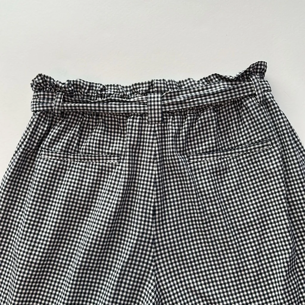 Forever 21 Black and White Checked Paperbag Waist Cropped Pants with self tie - Image 5