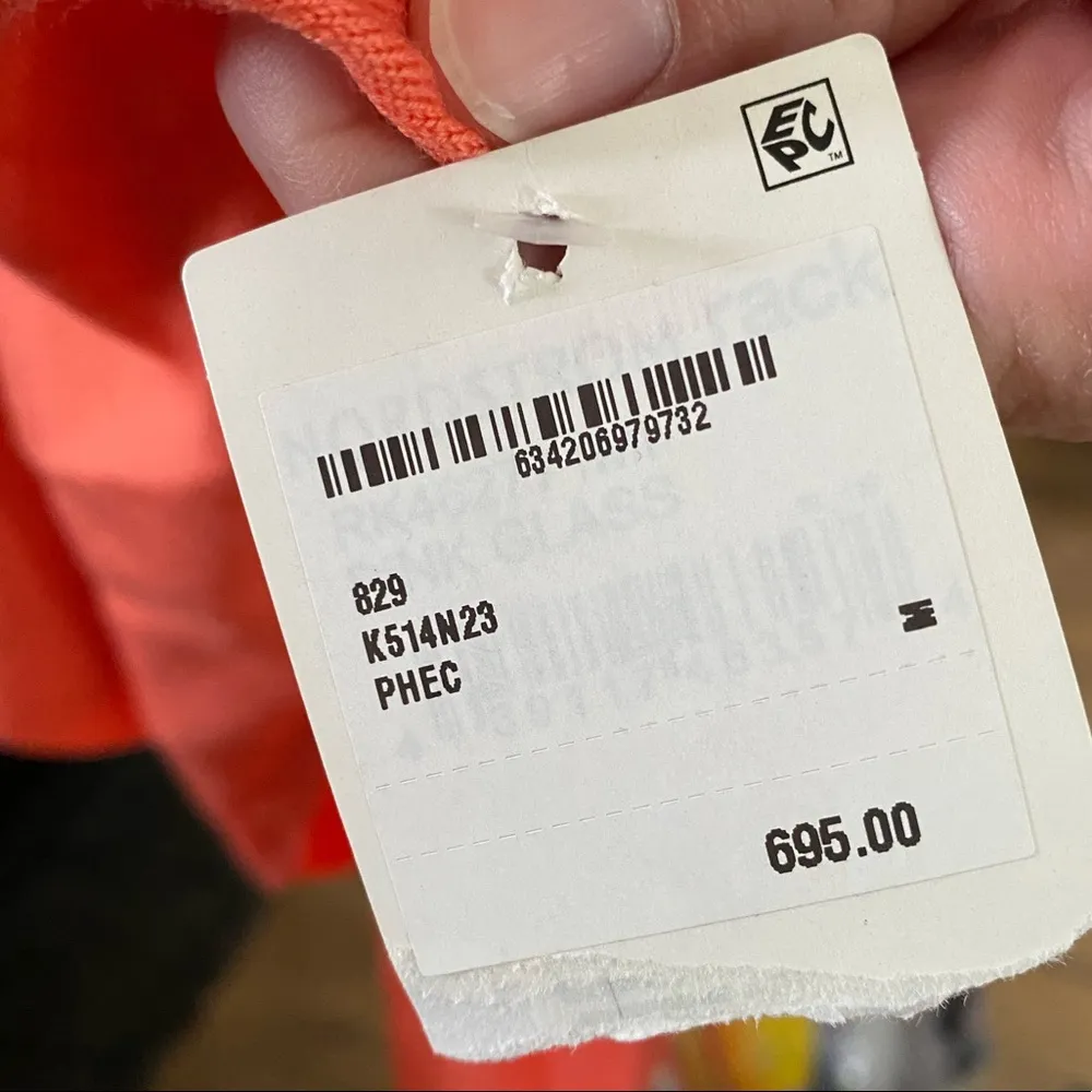 NWT St John Sweater - Image 5