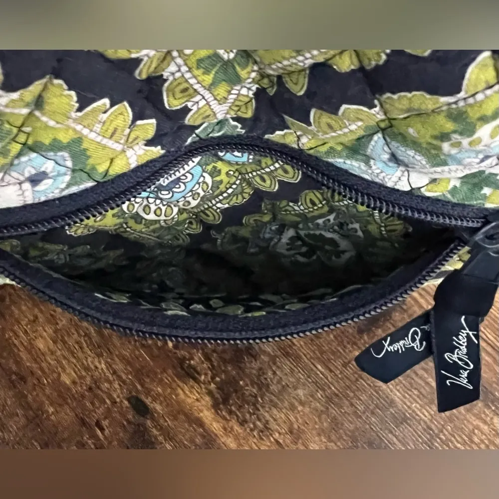 RETIRED: Vera Bradley | ladies Cambridge shoulder handbag. - Image 10