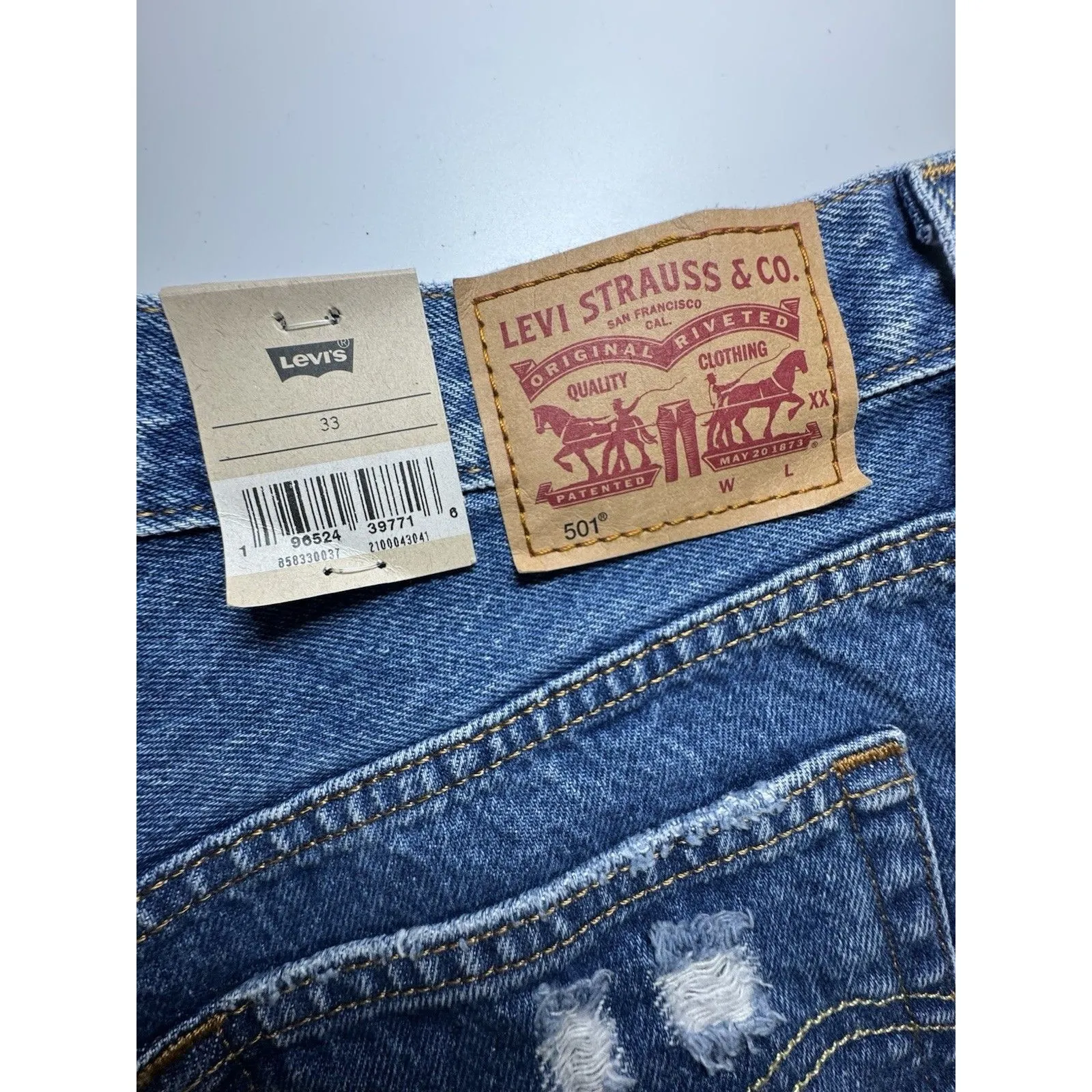 Levi's Women 501 Mid Thigh High Rise Denim Jeans Short  Size 33 Blue  NWT - Image 9