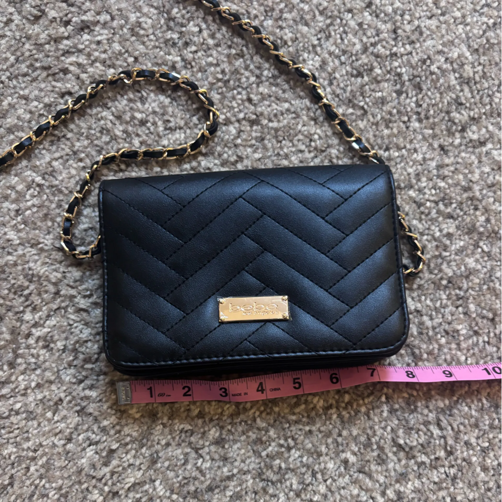 Black Quilted Crossbody Bag - Image 6