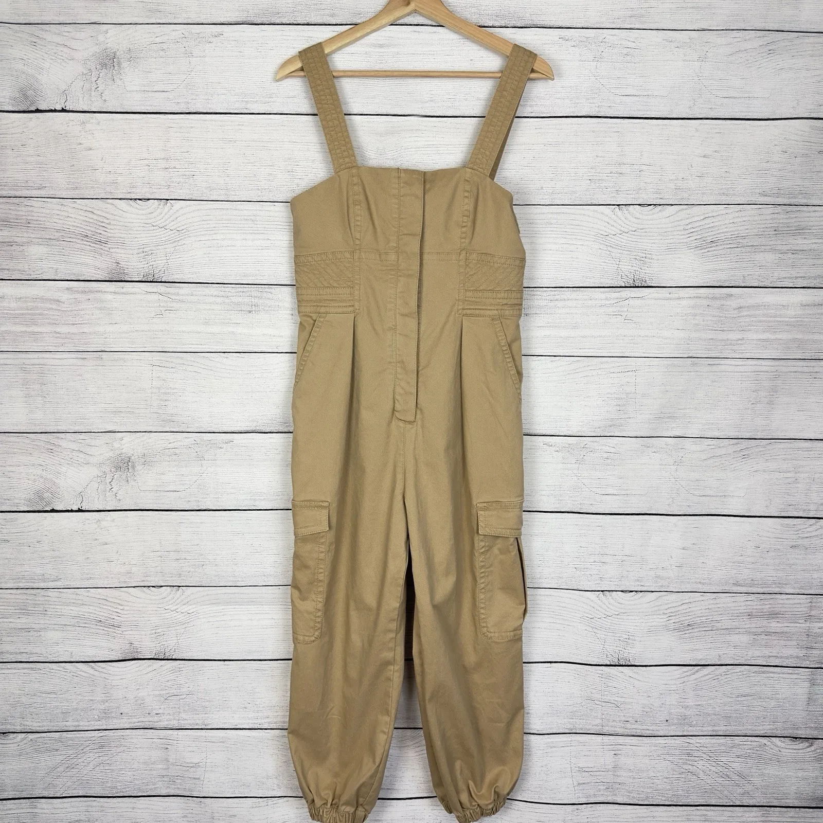 Banana‎ Republic Cargo Jumpsuit In New British Khaki Size 4 Petite Feminine Boho - Image 3