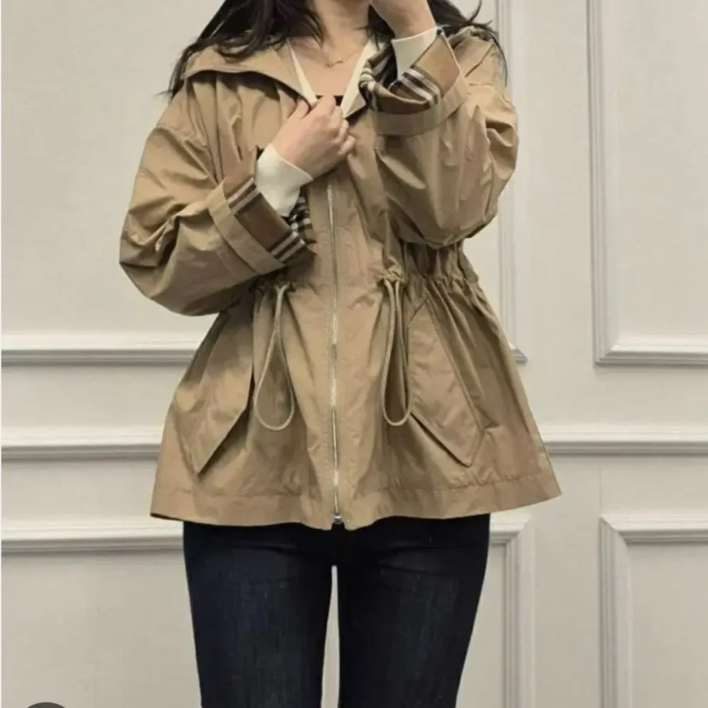 NEW Burberry Women’s Birley Check Hooded Jacket Archive Beige - Image 15