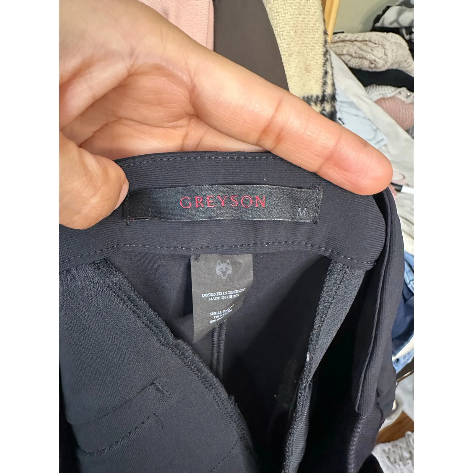 Greyson Women’s Phoenix Pleated Trouser
Nylon Pants Size Medium Shepard Black - Image 8