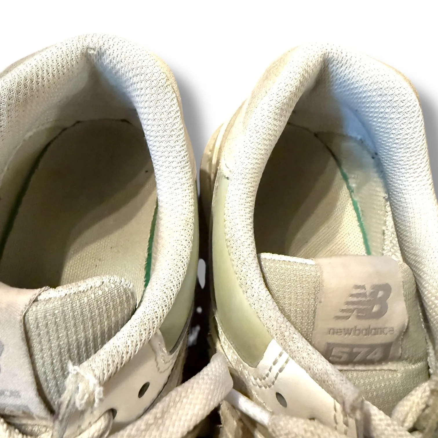 New Balance 574 Calm Green Sneakers Women's 9.5 Men's 8 Suede Athletic Shoes - Image 4