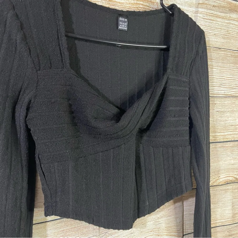 ribbed knit twist front sweetheart neck soft top women Size Medium - Image 9