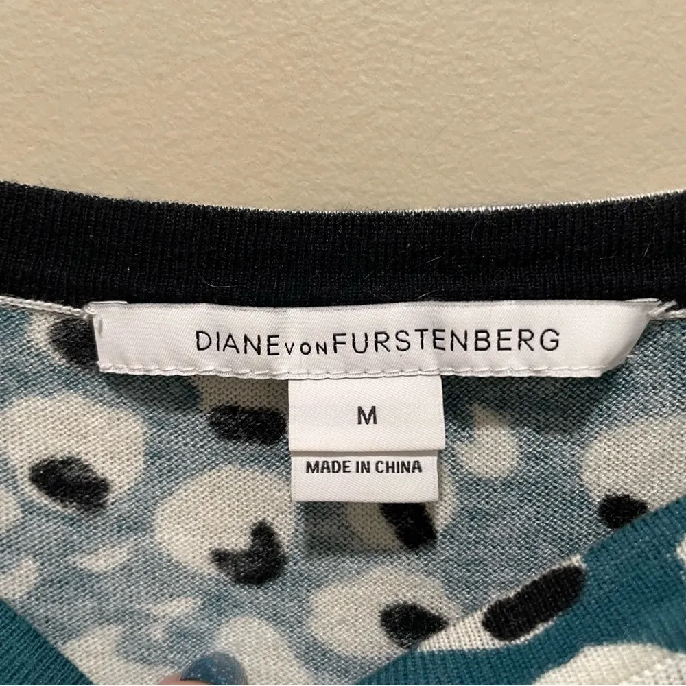 Diane Von Furstenberg Teal Print Sweater Dress Women Size Medium - Image 9