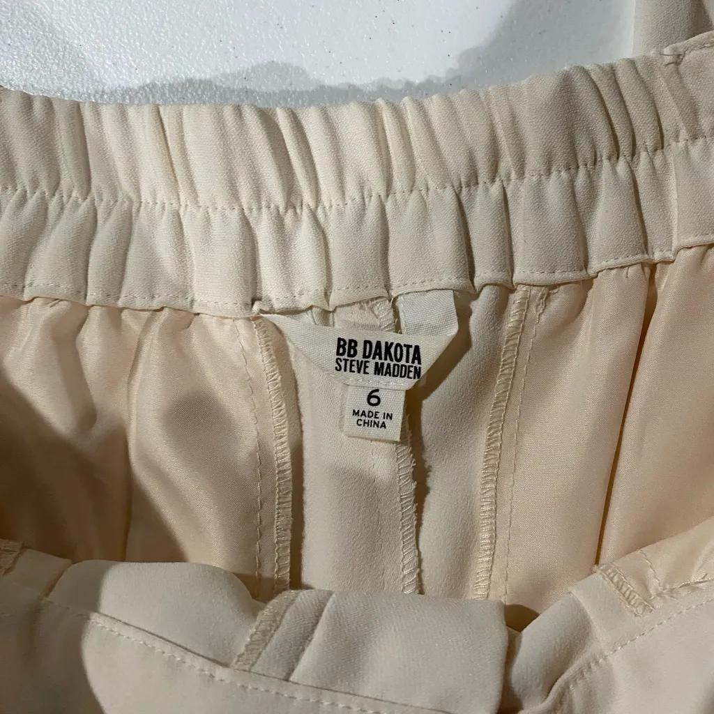 Steve Madden work pants cream size 6 - Image 3