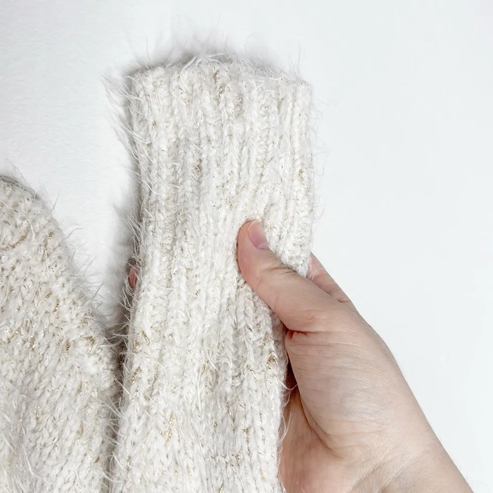 DKNY eyelash metallized v-neck plush sweater cream and gold size S - Image 5