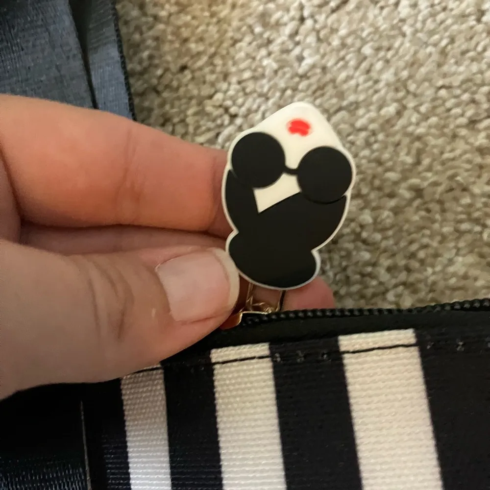 Alice & Olivia By Stacey Bendet Black & White Striped Duffel Bag NWT - Image 9