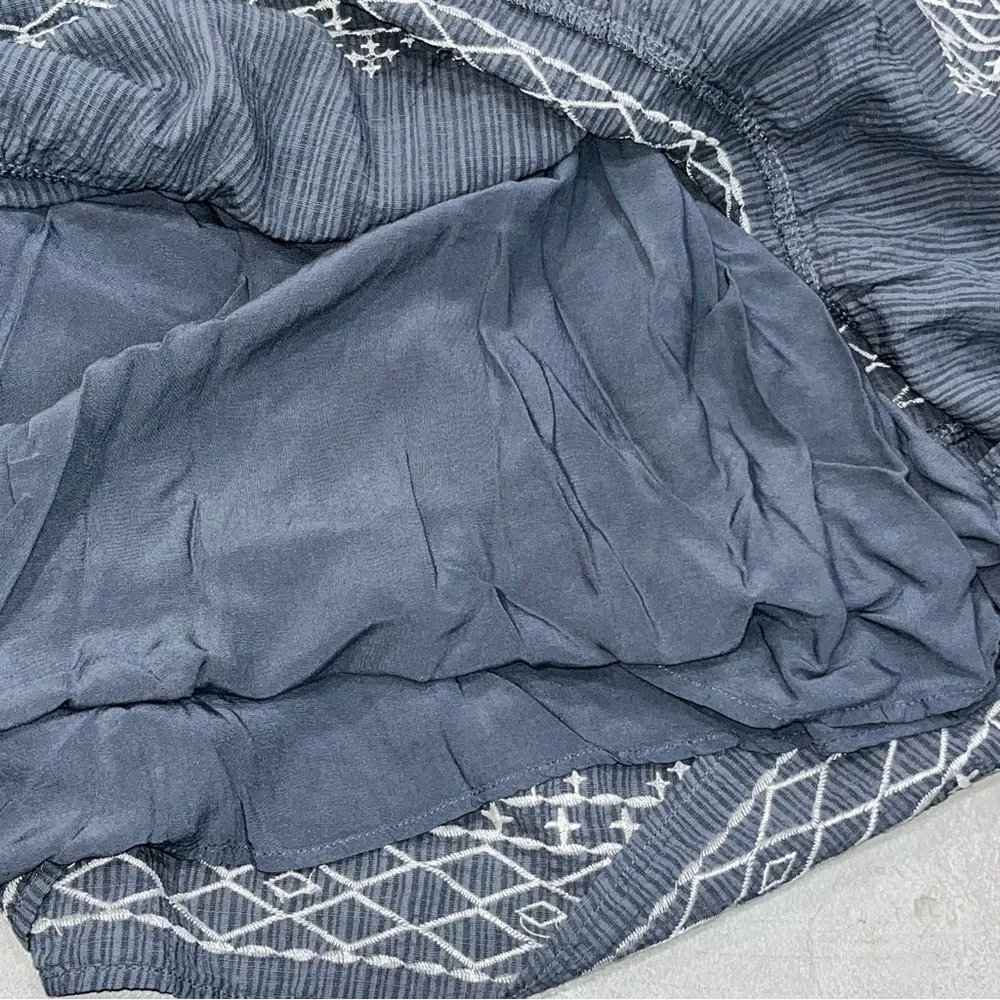 Knox Rose Ruffle Tiered Embroidered Midi Dress size Small - Image 6