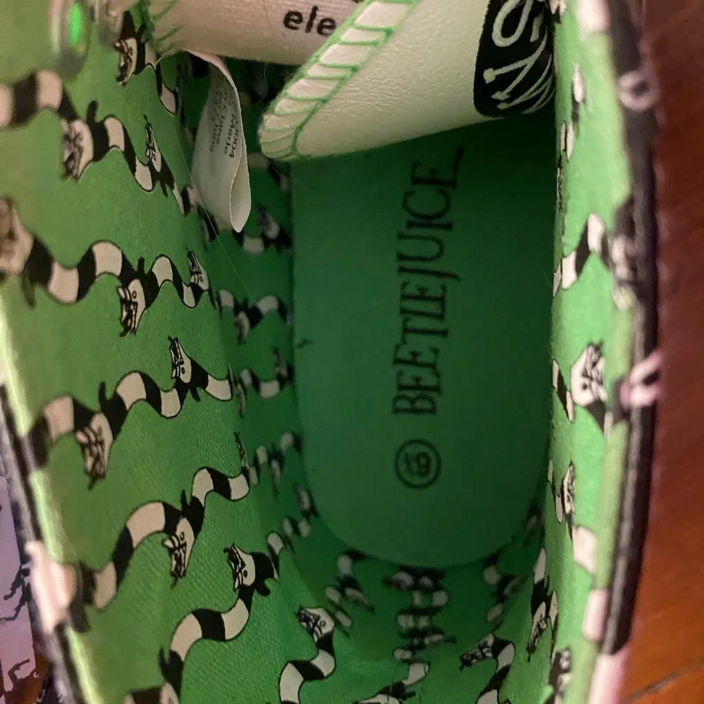 Women’s Ground Up Beetlejuice High Top Sneakers Sz6.5 Halloween Green Size 6.5 - Image 3
