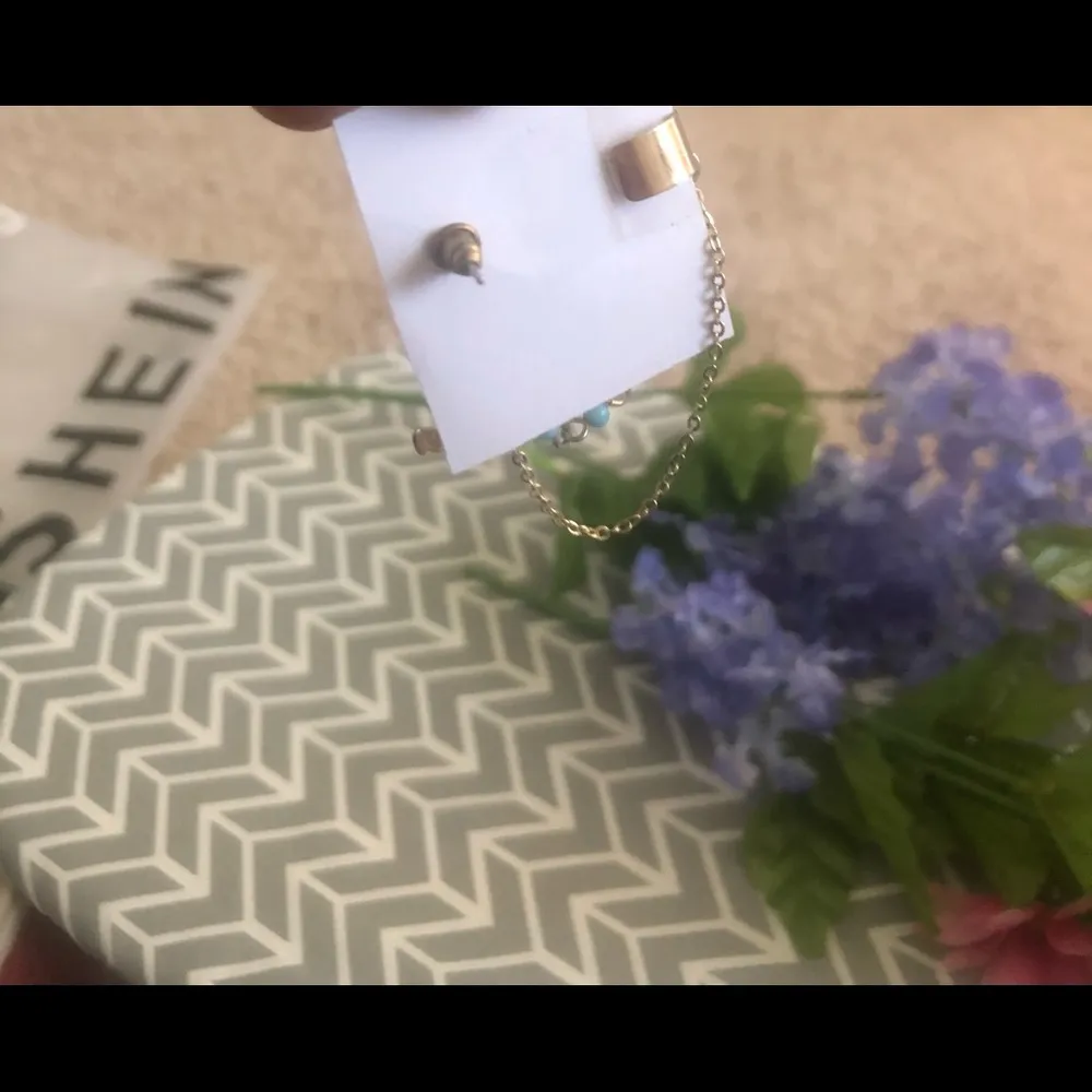 🔴BOGO🔴 Blue and Gold Anchor Earring - Image 3