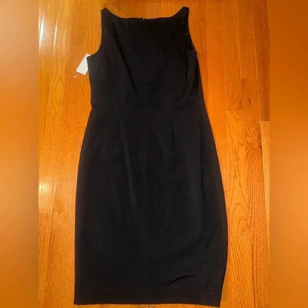 International concepts Bleecker women’s Black V - Image 2