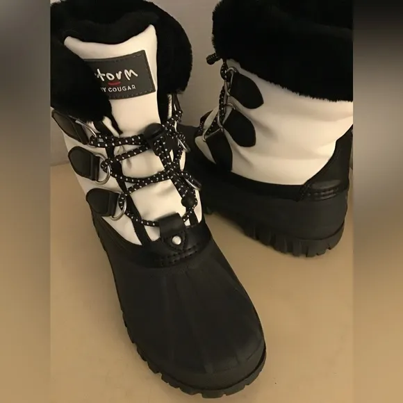 Storm By Cougar women white faux fur nylon rubber waterproof boots Size 6 Silver - Image 2