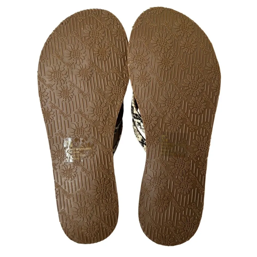 NEW Yellow Box Divity Womens Snake Print Comfort Sandals Thong Flip Flops 7 .5 M - Image 7